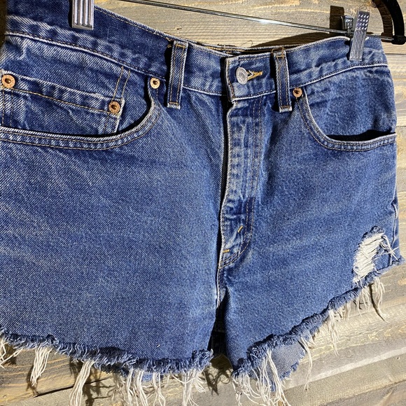 Levi high waist shorts - Picture 2 of 10